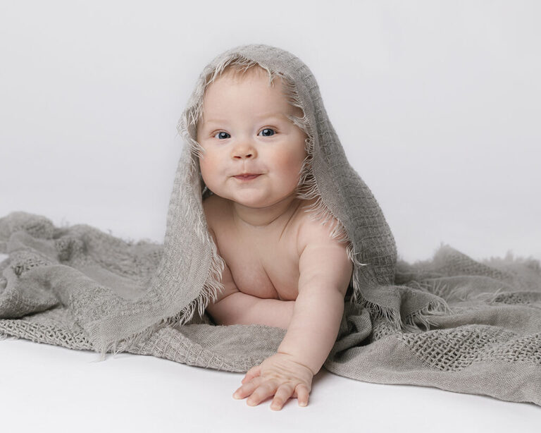 6-8 månaders bebisfoto, bebisens olika åldrar att fotografera