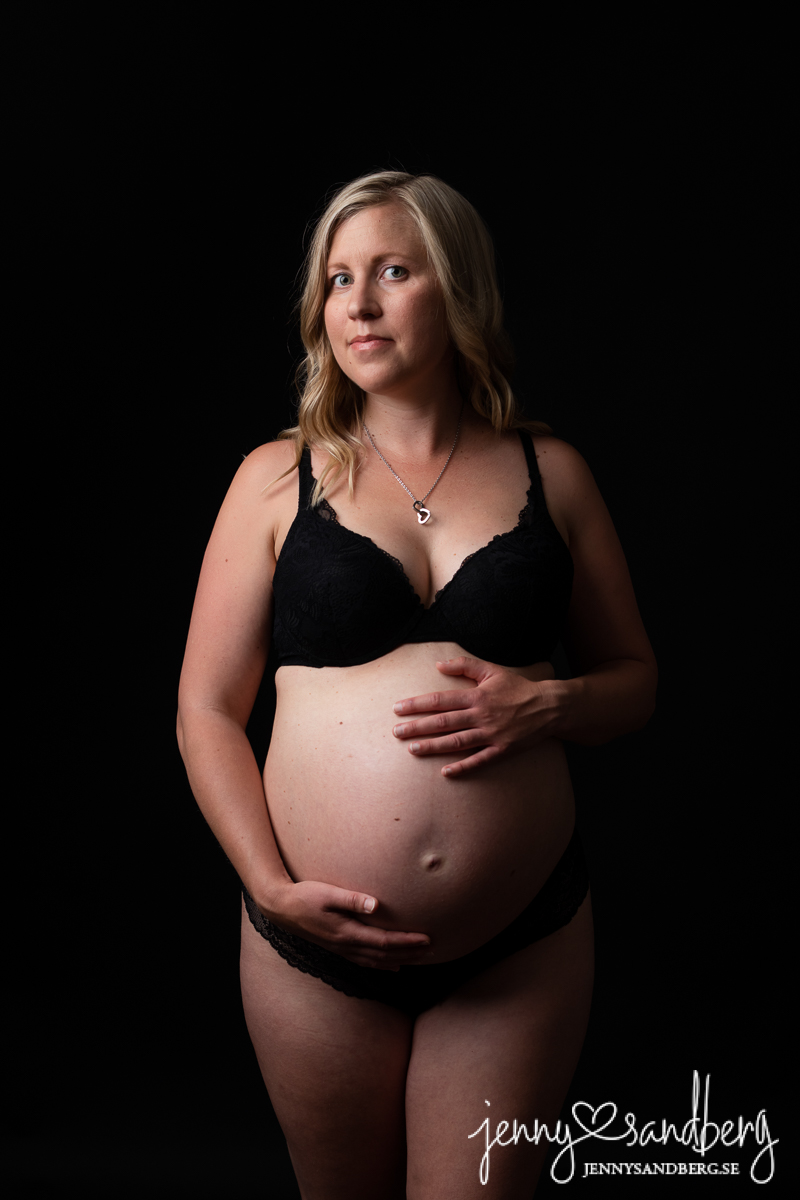 gravidfotografering lund och malmö i studio