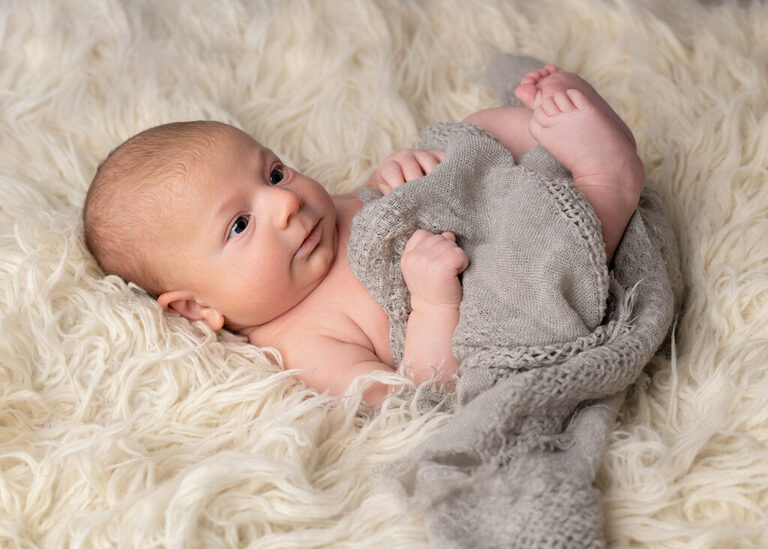 nyföddfotografering 6 veckors bebis
