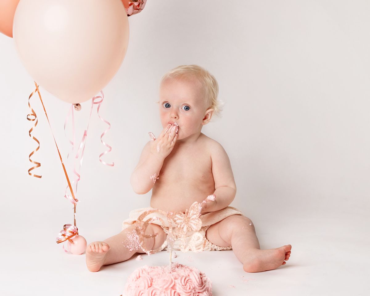 smash the cake fotografering